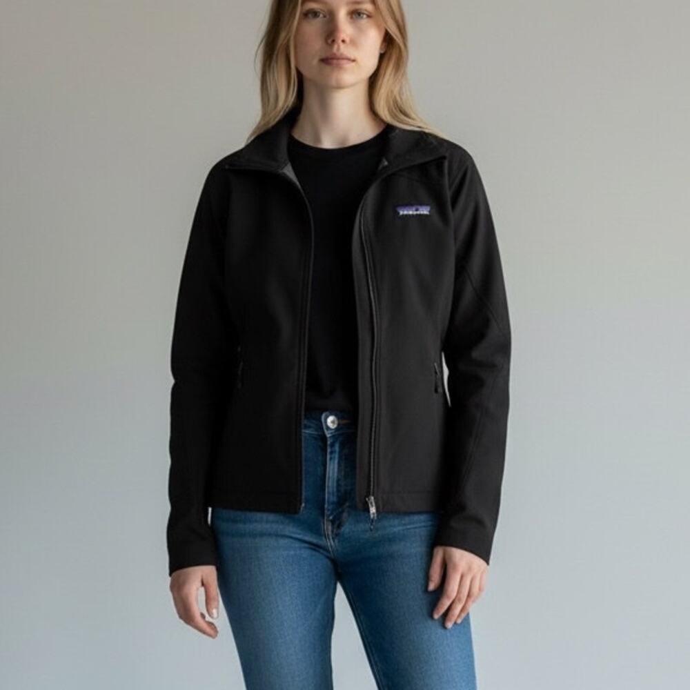 Patagonia Guide Jacket Women's Sz M Black Soft Shell Full Zip Hiking Outdoors